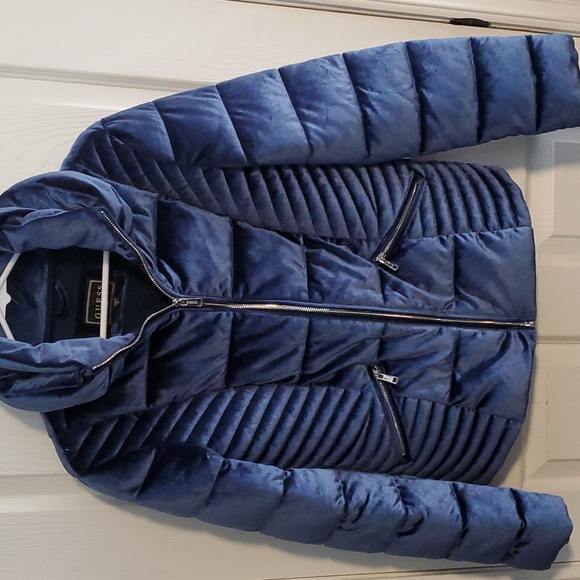 Guess jacket - Picture 3 of 4